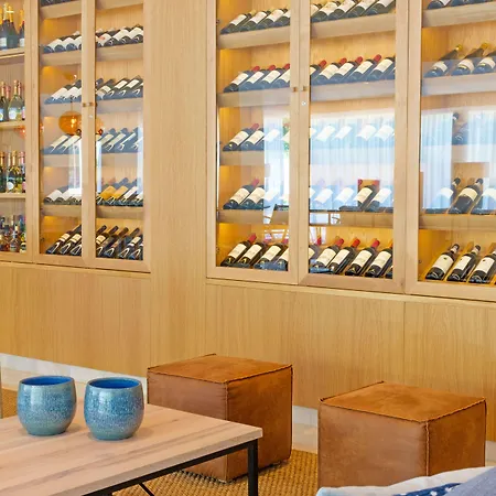 Отель Malibu Foz - La Maison Younan 5*