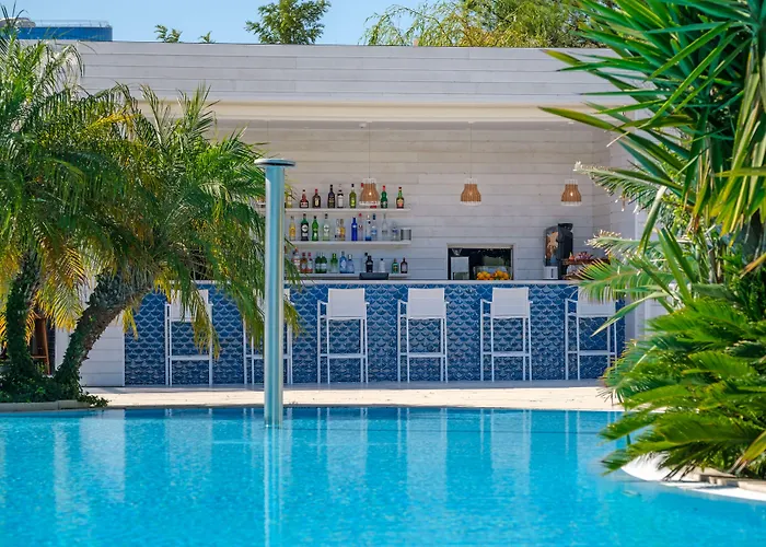 Hotel Malibu Foz - La Maison Younan