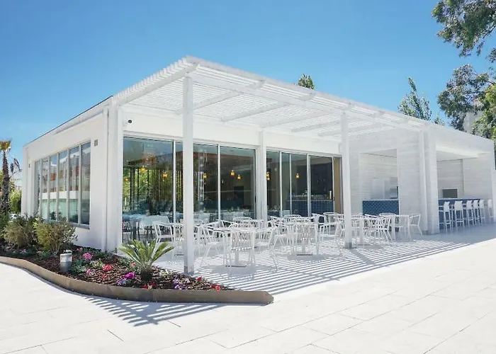 Hotel Malibu Foz - La Maison Younan 5*