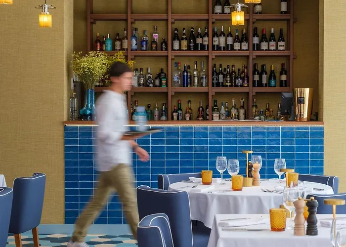 Malibu Foz - La Maison Younan