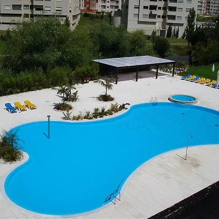 Malibu Foz - La Maison Younan Otel Figueira da Foz