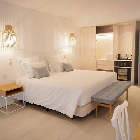 Otel Malibu Foz - La Maison Younan Figueira da Foz