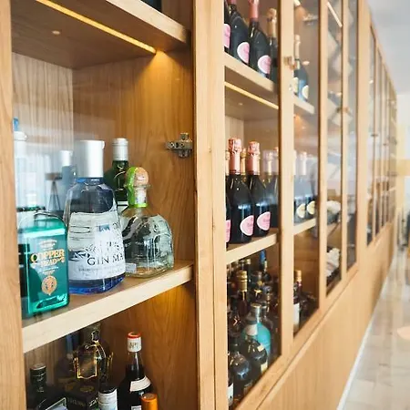 福士马里布餐厅酒店 5* 菲盖拉-达福什