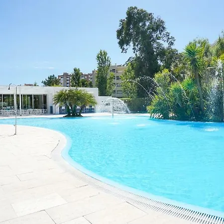 Malibu Foz - La Maison Younan Otel