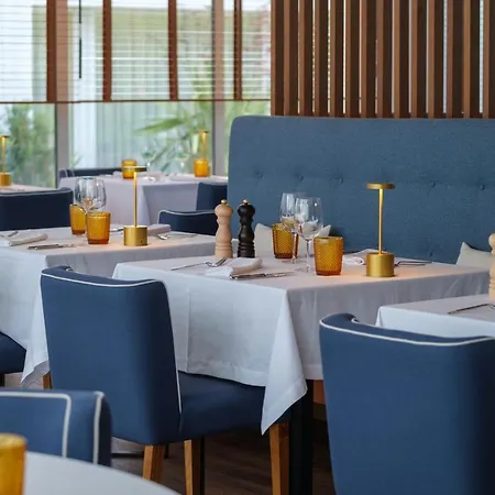 Malibu Foz - La Maison Younan Otel