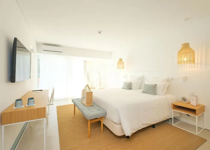 Malibu Foz - La Maison Younan Hotel