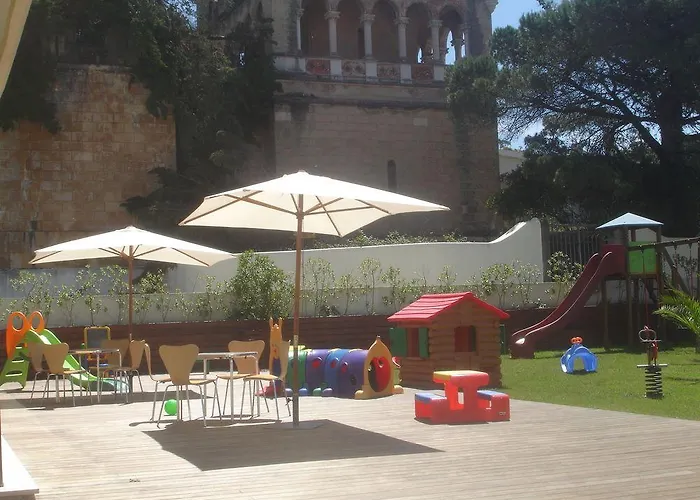 Szálloda Malibu Foz - La Maison Younan