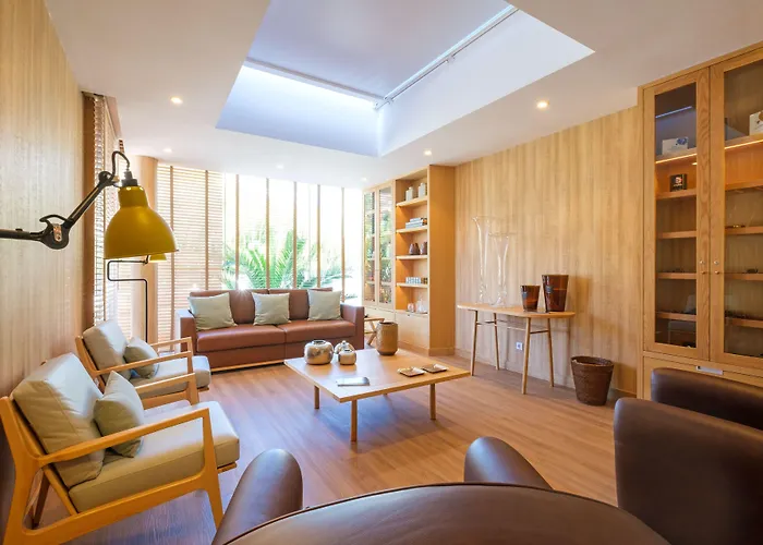 Szálloda Malibu Foz - La Maison Younan 5*