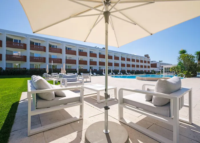 Szálloda Malibu Foz - La Maison Younan