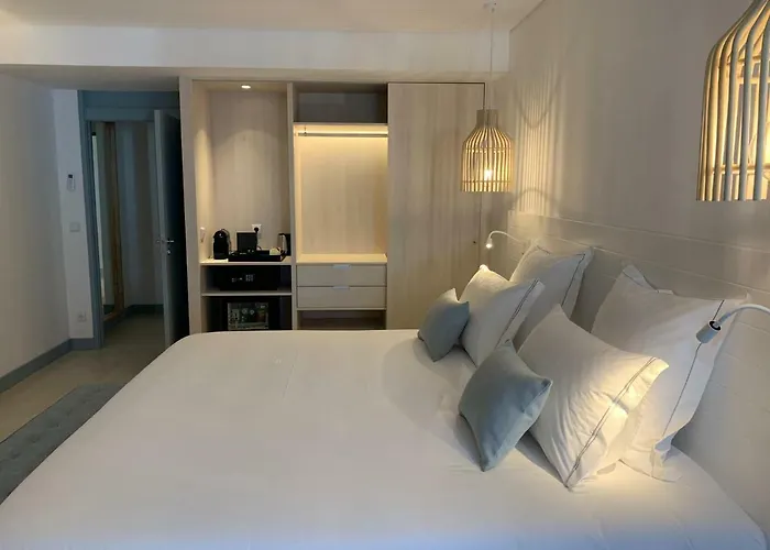 Malibu Foz - La Maison Younan Figueira da Foz